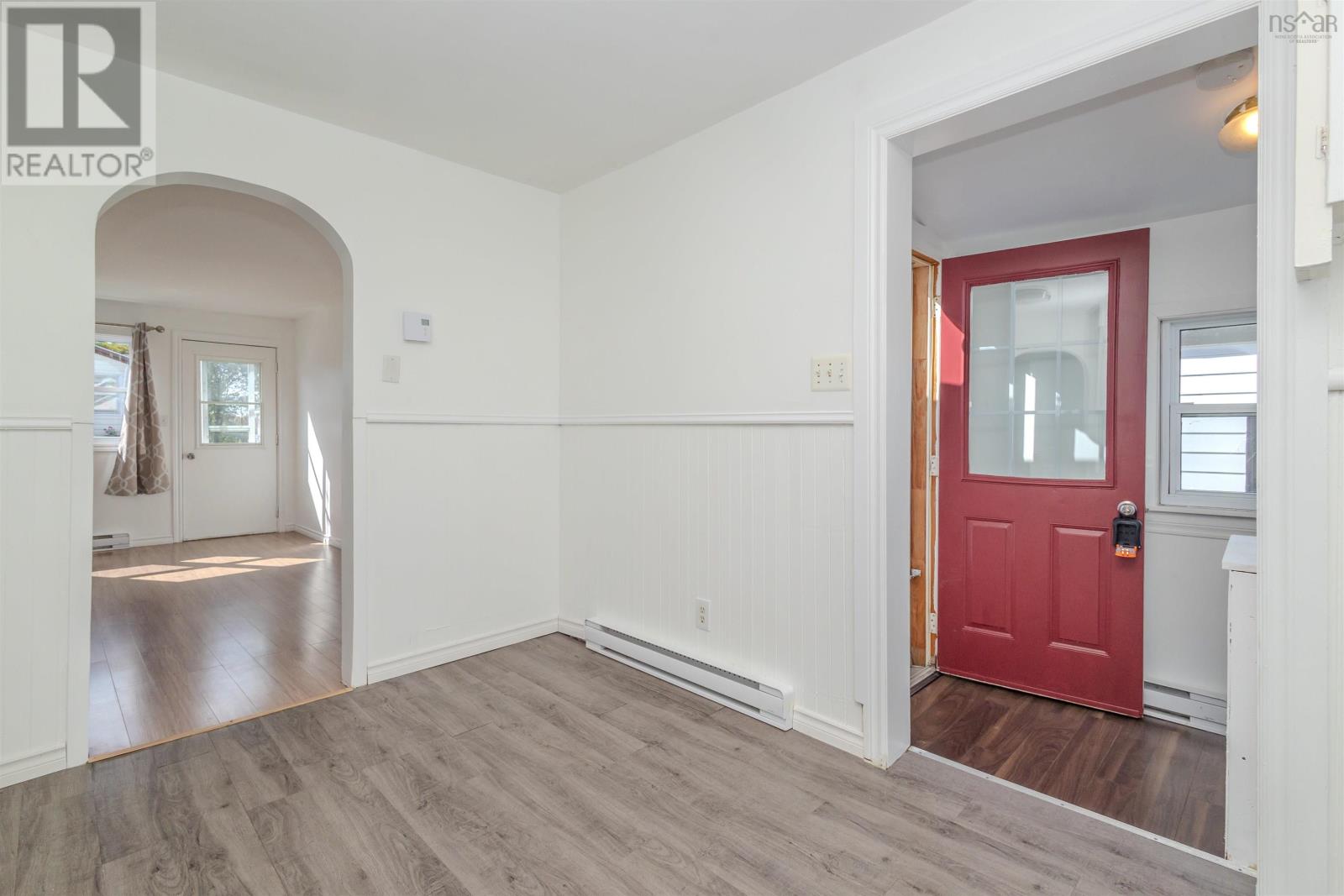 42 Thomas Street, Sydney, Nova Scotia  B1S 2R3 - Photo 5 - 202526076