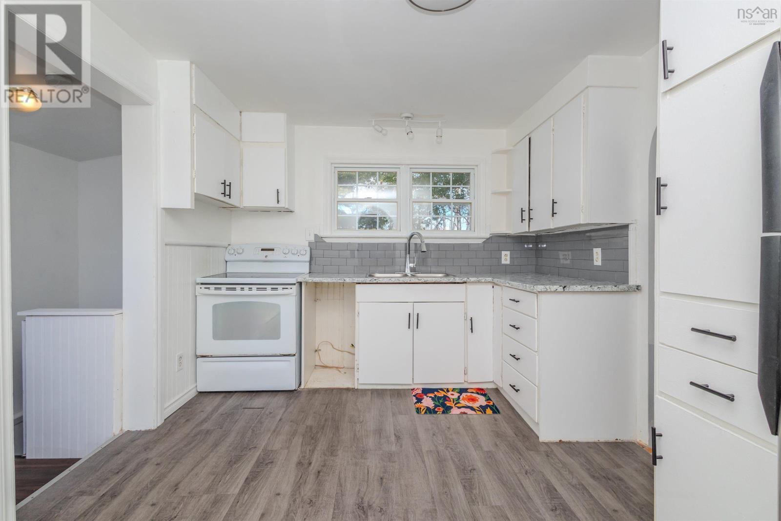 42 Thomas Street, Sydney, Nova Scotia  B1S 2R3 - Photo 6 - 202526076