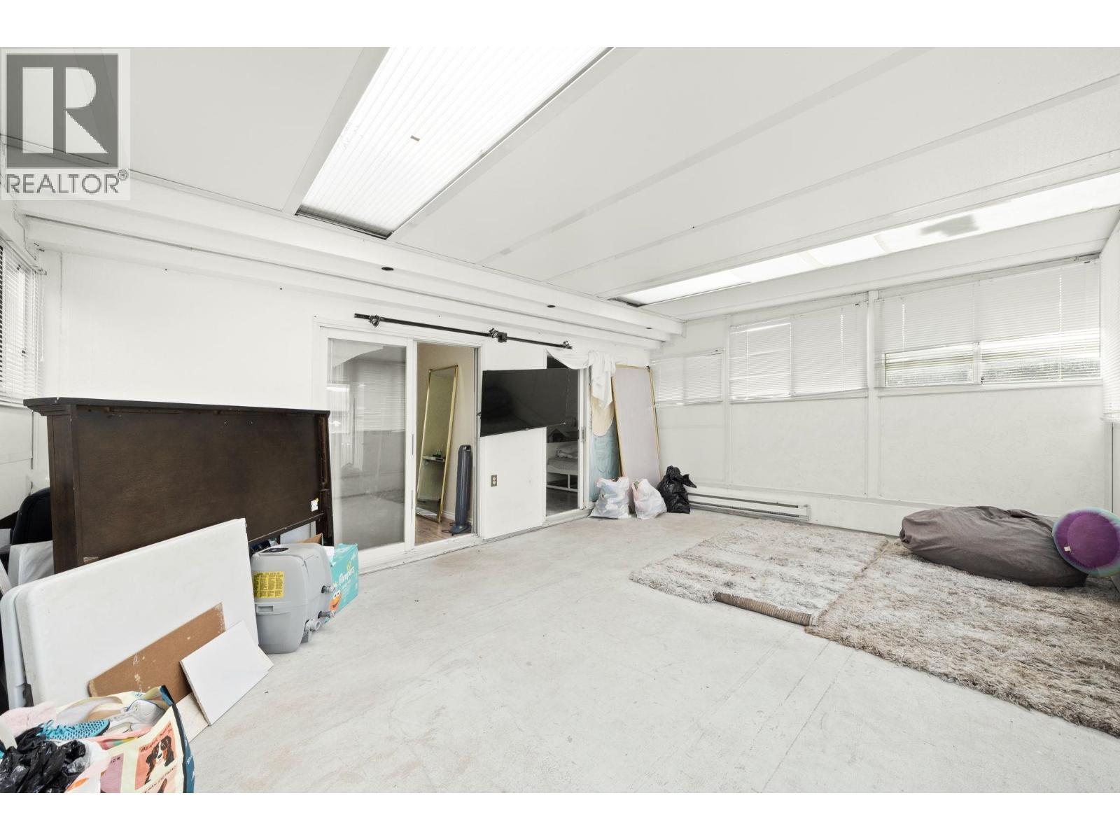89 Ellesmere Avenue, Burnaby, British Columbia  V5B 3S5 - Photo 24 - R3058136