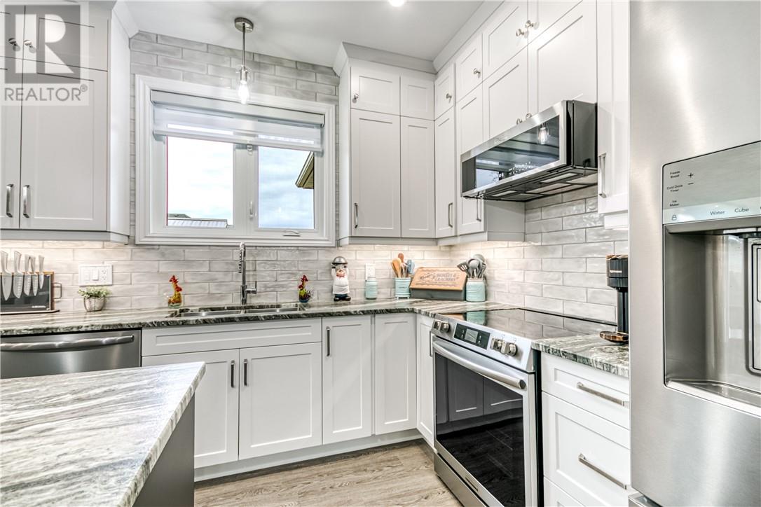 56 Oak Street, Capreol, Ontario  P0M 1H0 - Photo 13 - 2125277