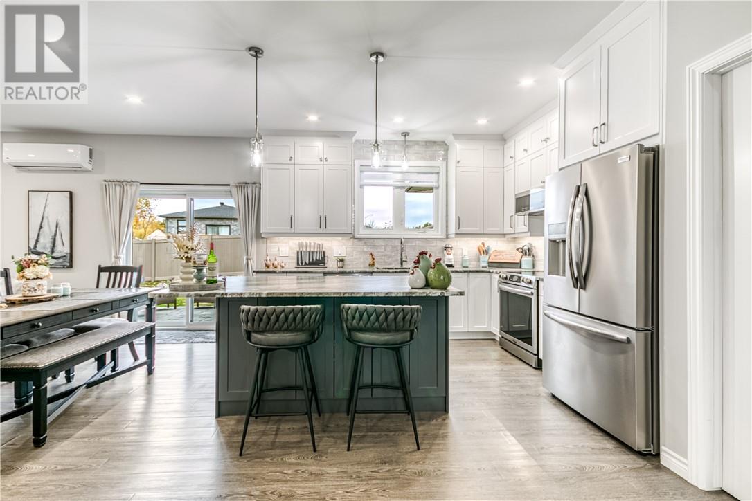 56 Oak Street, Capreol, Ontario  P0M 1H0 - Photo 9 - 2125277