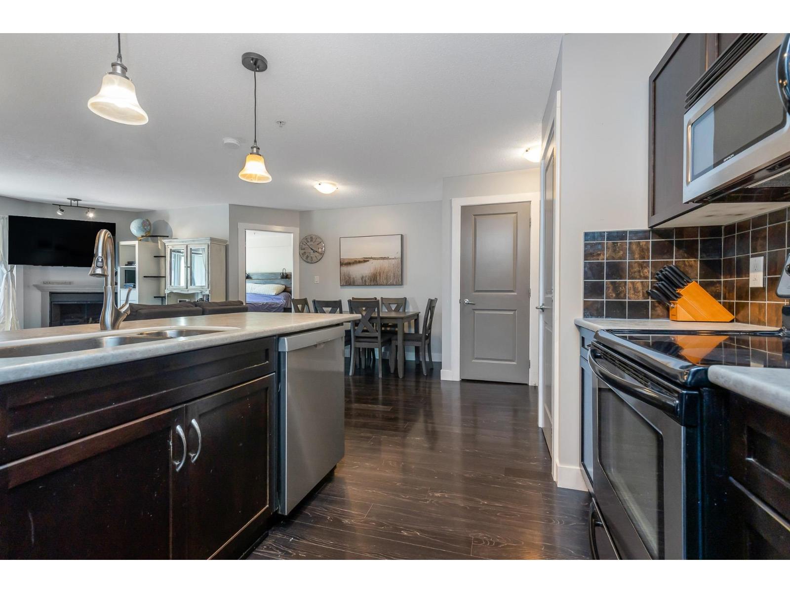 305 2038 Sandalwood Crescent, Abbotsford, British Columbia V2S 3H6 - Photo 11 - R3059364