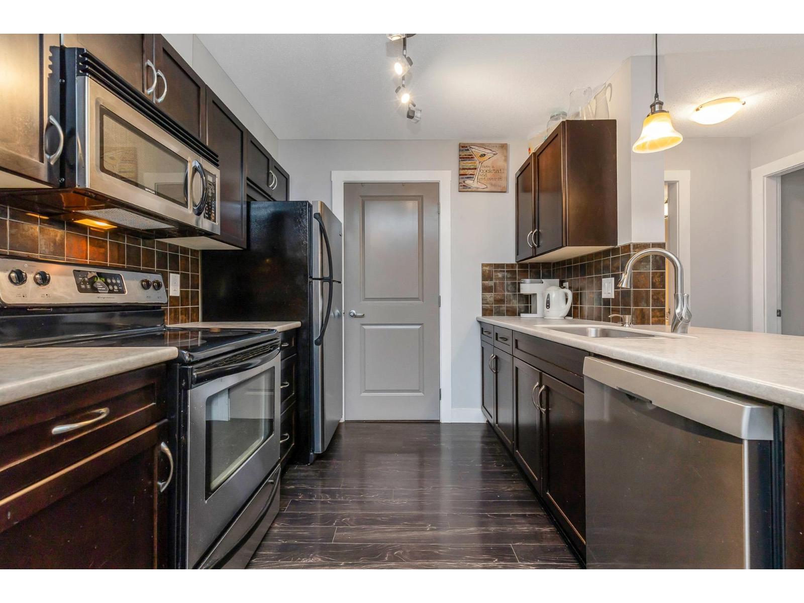 305 2038 Sandalwood Crescent, Abbotsford, British Columbia V2S 3H6 - Photo 7 - R3059364