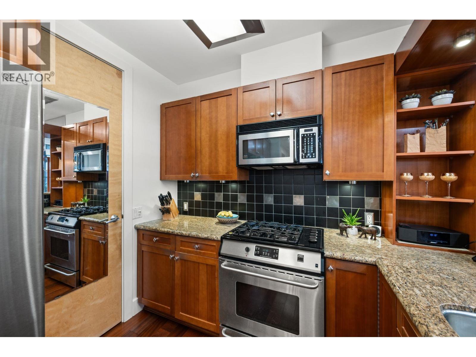 202 1750 W 2nd Avenue, Vancouver, British Columbia  V6J 1H6 - Photo 15 - R3058249