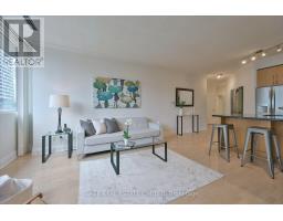 413 - 555 YONGE STREET, Toronto, Ontario