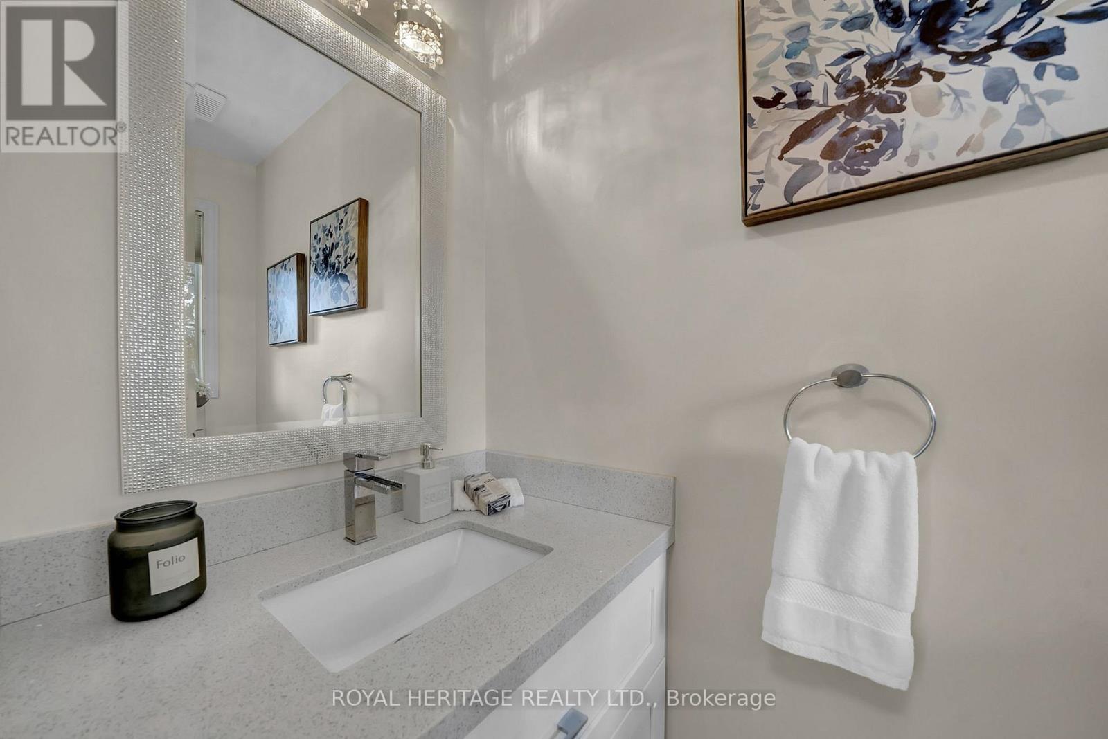 46 Lownie Court, Clarington, Ontario  L1C 5C9 - Photo 3 - E12468566