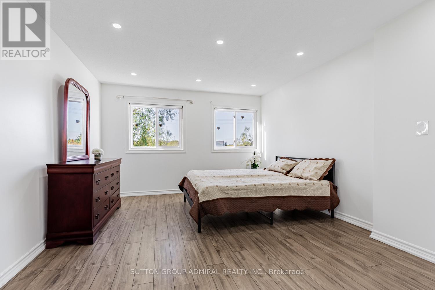 105 Prairie Dunes Place, Vaughan, Ontario  L4K 2E4 - Photo 12 - N12466886
