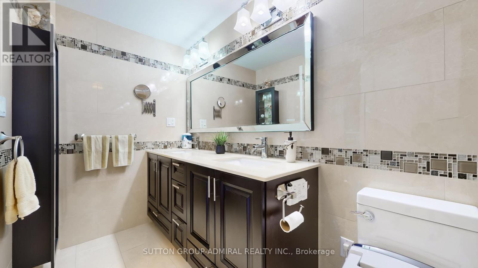 206 - 100 Promenade Circle, Vaughan, Ontario  L4J 7W7 - Photo 23 - N12467162
