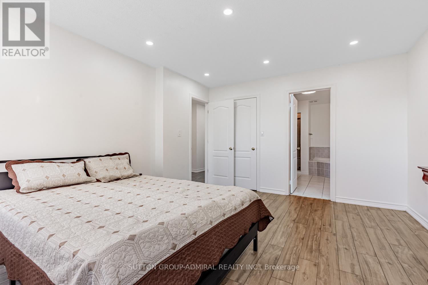 105 Prairie Dunes Place, Vaughan, Ontario  L4K 2E4 - Photo 13 - N12466886