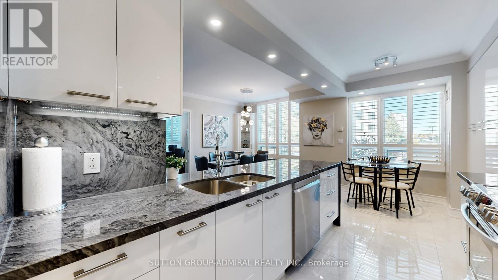 206 - 100 PROMENADE CIRCLE, Vaughan, Ontario