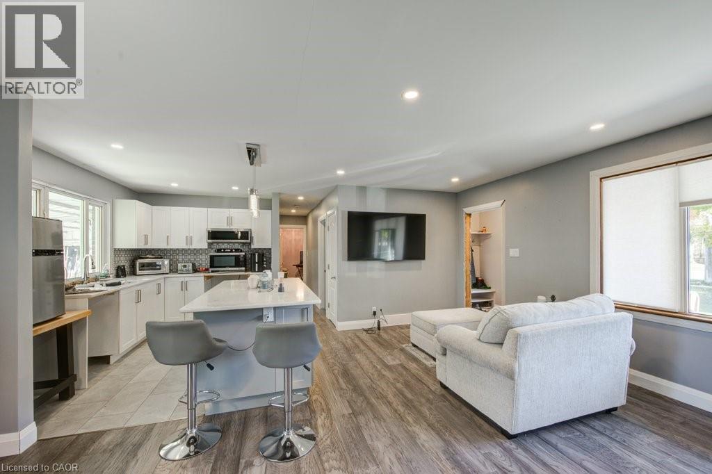 243 King Street E, Ingersoll, Ontario  N5C 1H4 - Photo 11 - 40780056