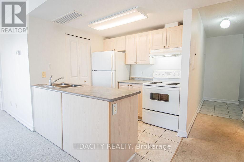 4b - 310 Central Park Drive, Ottawa, Ontario  K2C 4G4 - Photo 4 - X12073291
