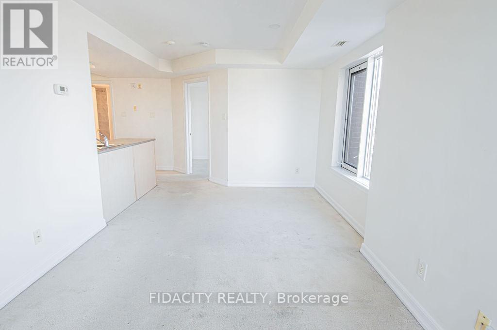 4b - 310 Central Park Drive, Ottawa, Ontario  K2C 4G4 - Photo 7 - X12073291