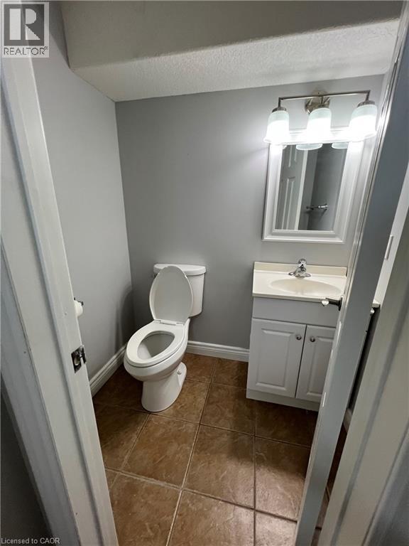 941 Audrey Place, Kitchener, Ontario  N2E 0B5 - Photo 6 - 40777782