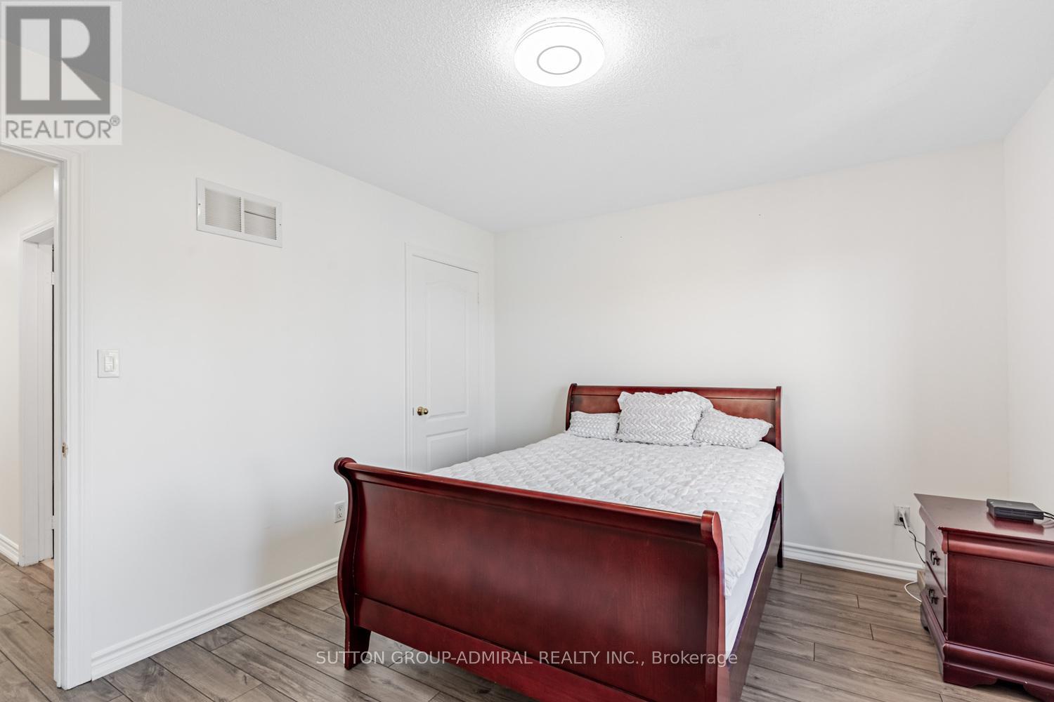 105 Prairie Dunes Place, Vaughan, Ontario  L4K 2E4 - Photo 21 - N12466886