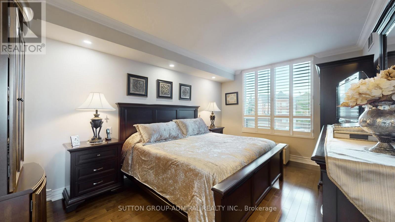 206 - 100 Promenade Circle, Vaughan, Ontario  L4J 7W7 - Photo 21 - N12467162