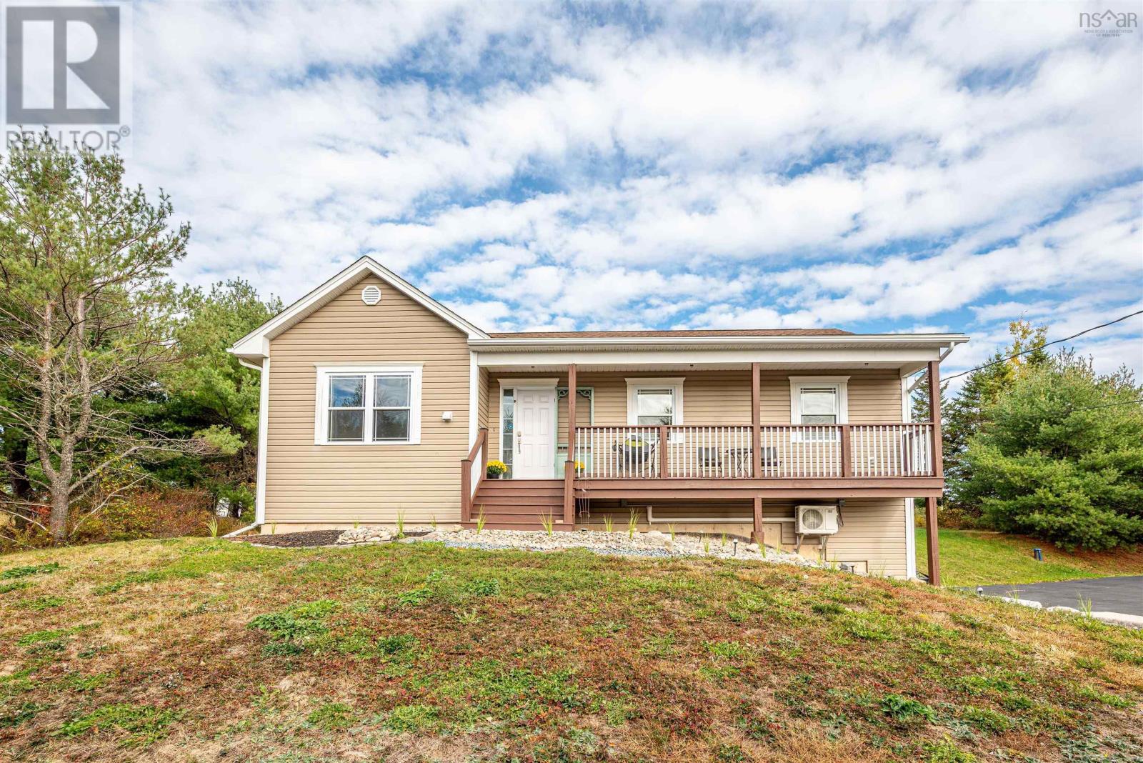 3235 Sackville Drive, Upper Sackville, Nova Scotia  B4E 3C5 - Photo 2 - 202526097