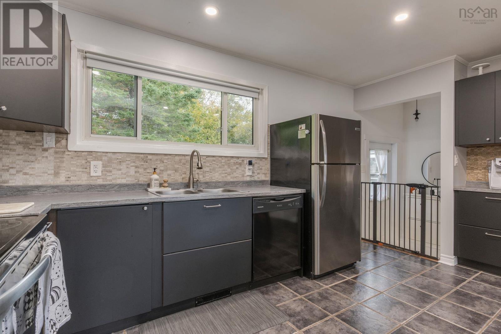 121 Hillsboro Drive, Westphal, Nova Scotia  B2W 3M9 - Photo 13 - 202526098