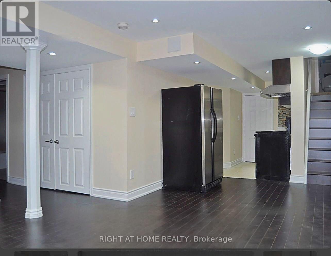 5651 Patron Cove E, Mississauga, Ontario  L5M 7G4 - Photo 32 - W12429797