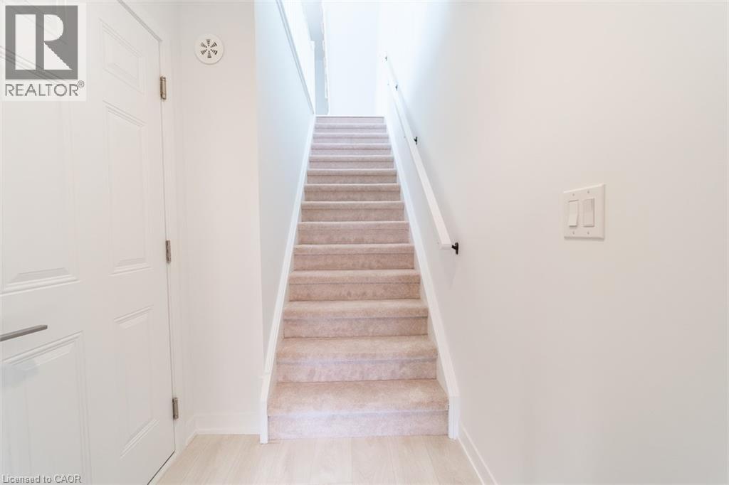 1095 Cooke Boulevard Unit# 23, Burlington, Ontario  L7T 0C4 - Photo 2 - 40770301