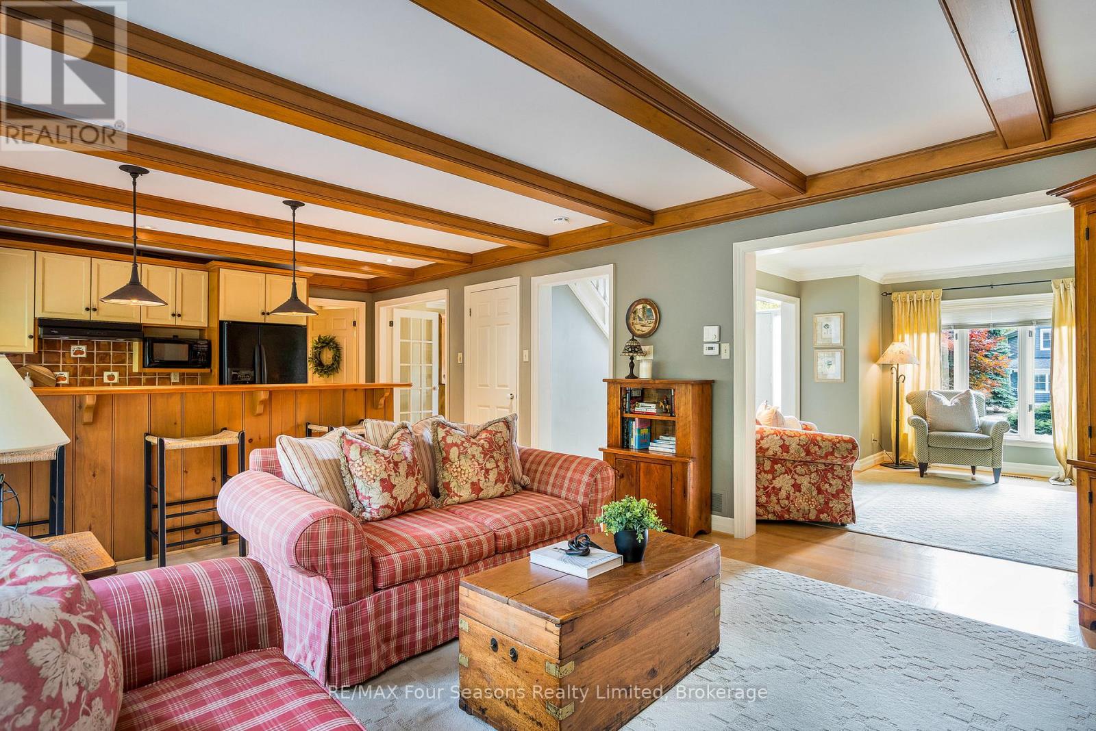 109 Liisa's Lane, Blue Mountains, Ontario  L9Y 0M3 - Photo 11 - X12468668