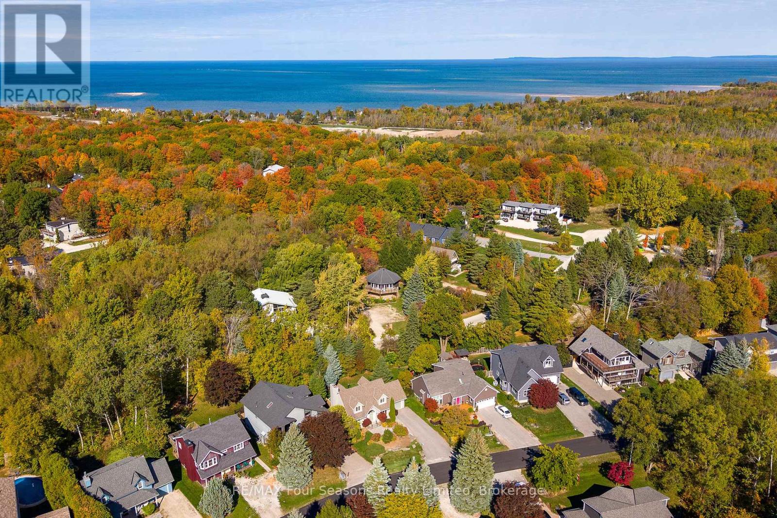 109 Liisa's Lane, Blue Mountains, Ontario  L9Y 0M3 - Photo 40 - X12468668