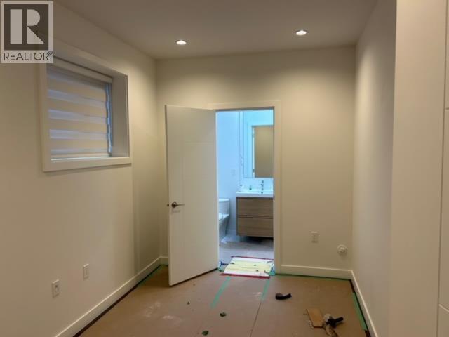 5625 Woodsworth Street, Burnaby, British Columbia  V5G 3P6 - Photo 9 - R3050783