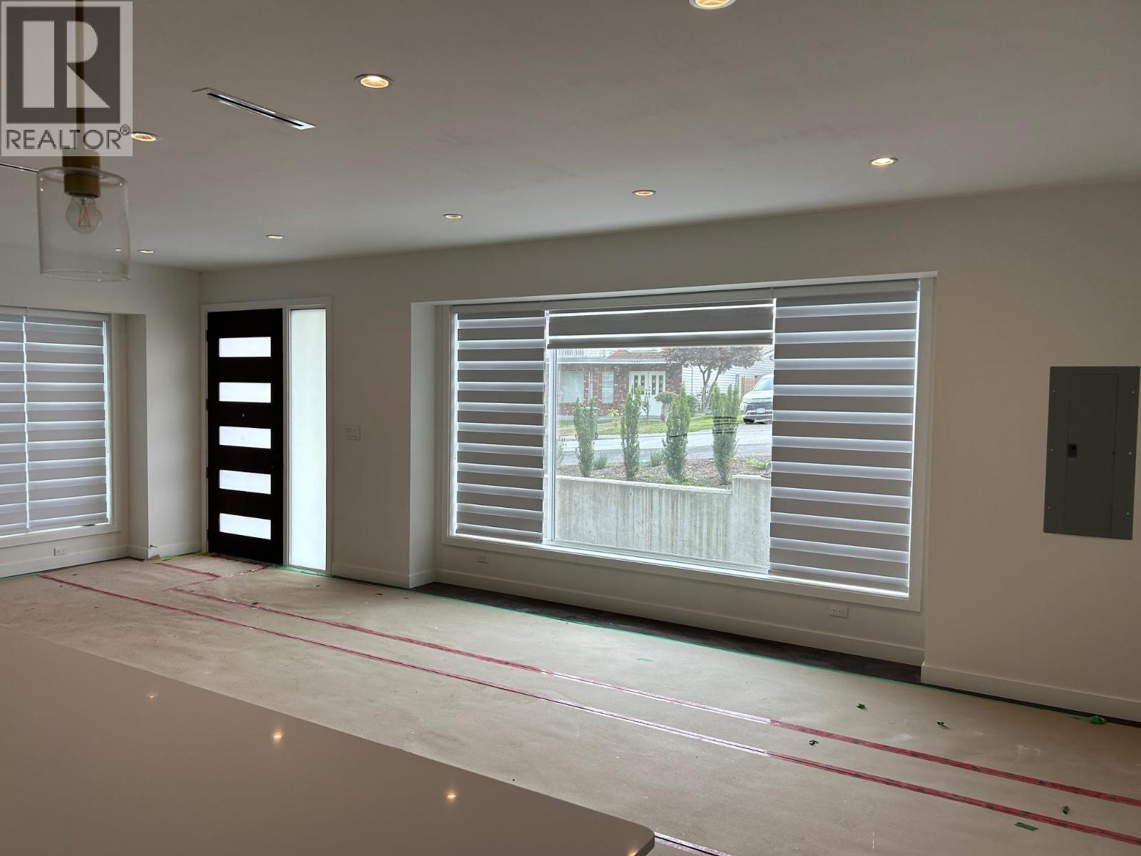 5625 Woodsworth Street, Burnaby, British Columbia  V5G 3P6 - Photo 4 - R3050783