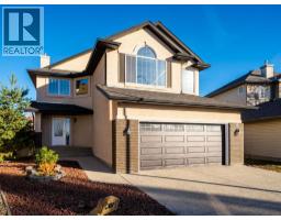 38 Simcoe Crescent SW Signal Hill