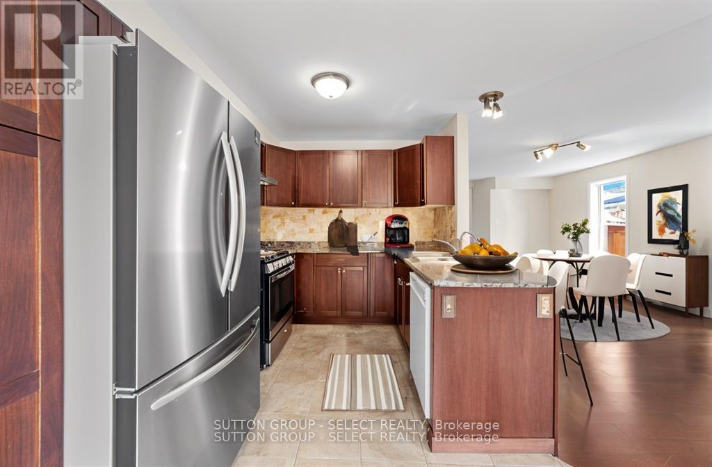 953 Silverfox Crescent, London North, Ontario  N6G 5B6 - Photo 7 - X12468597