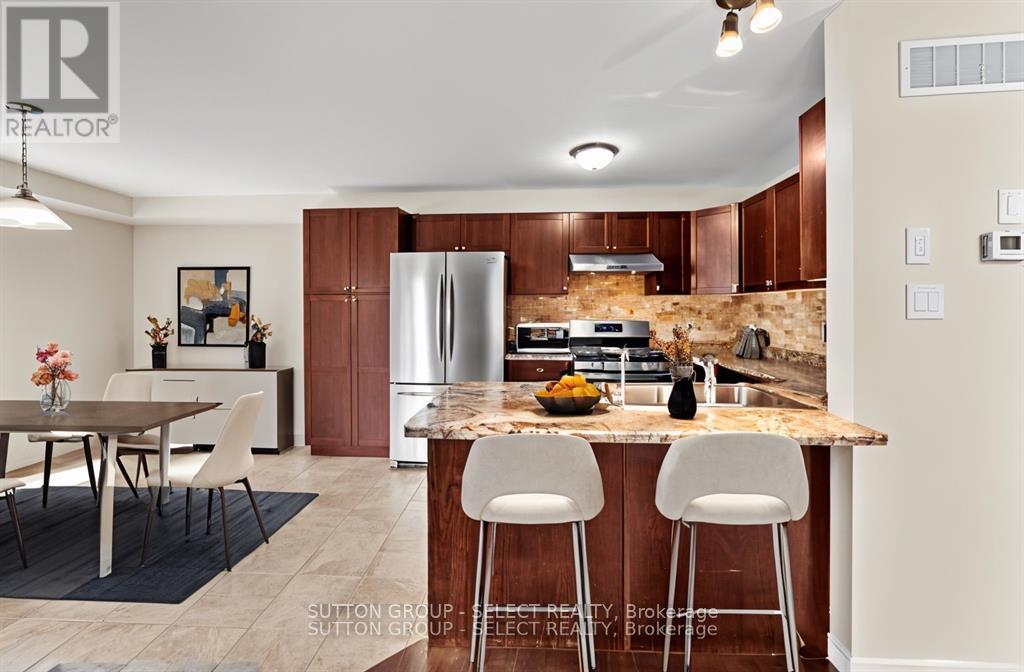 953 Silverfox Crescent, London North, Ontario  N6G 5B6 - Photo 8 - X12468597