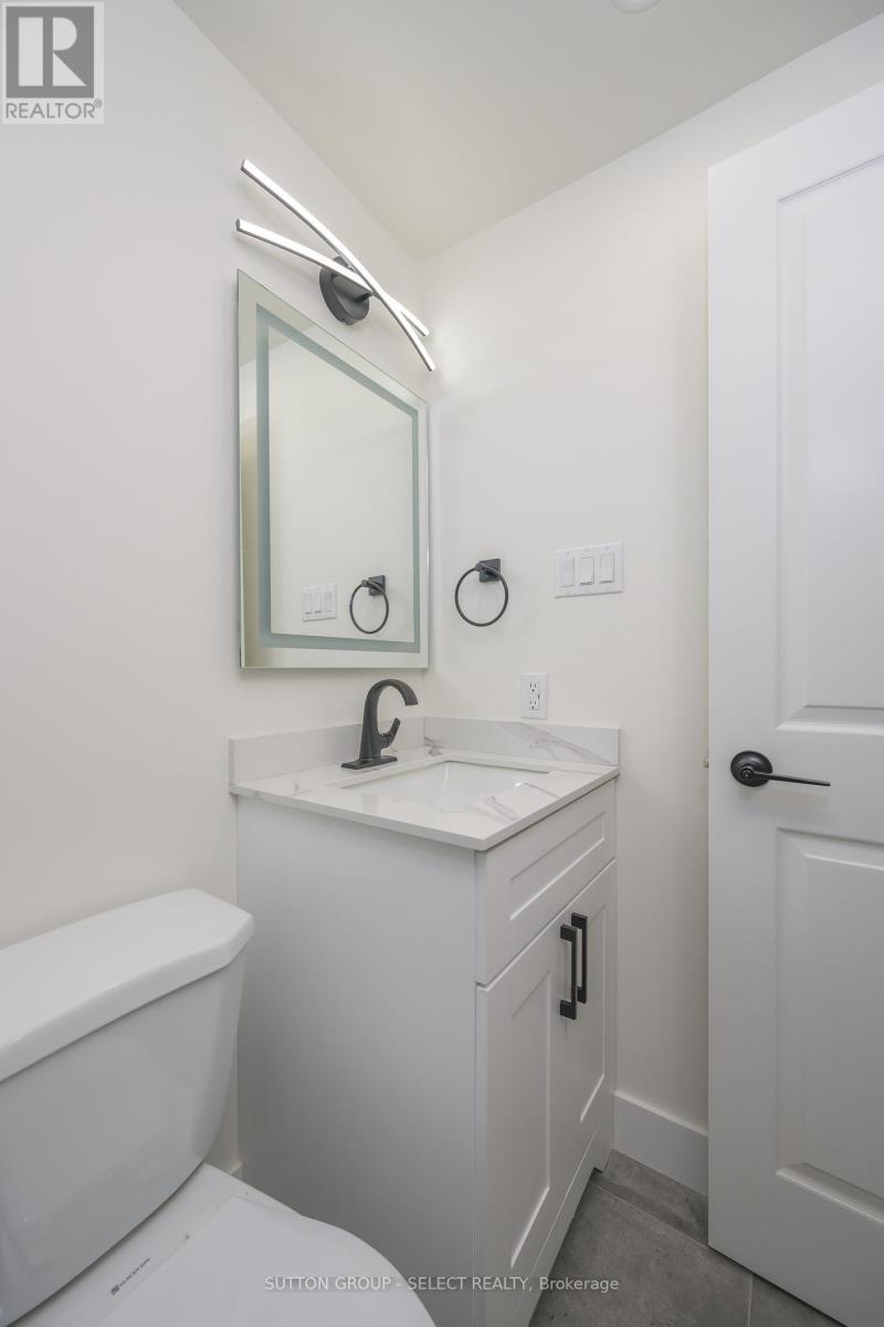 34 Ripley Road, London East, Ontario  N5V 3V1 - Photo 32 - X12468603