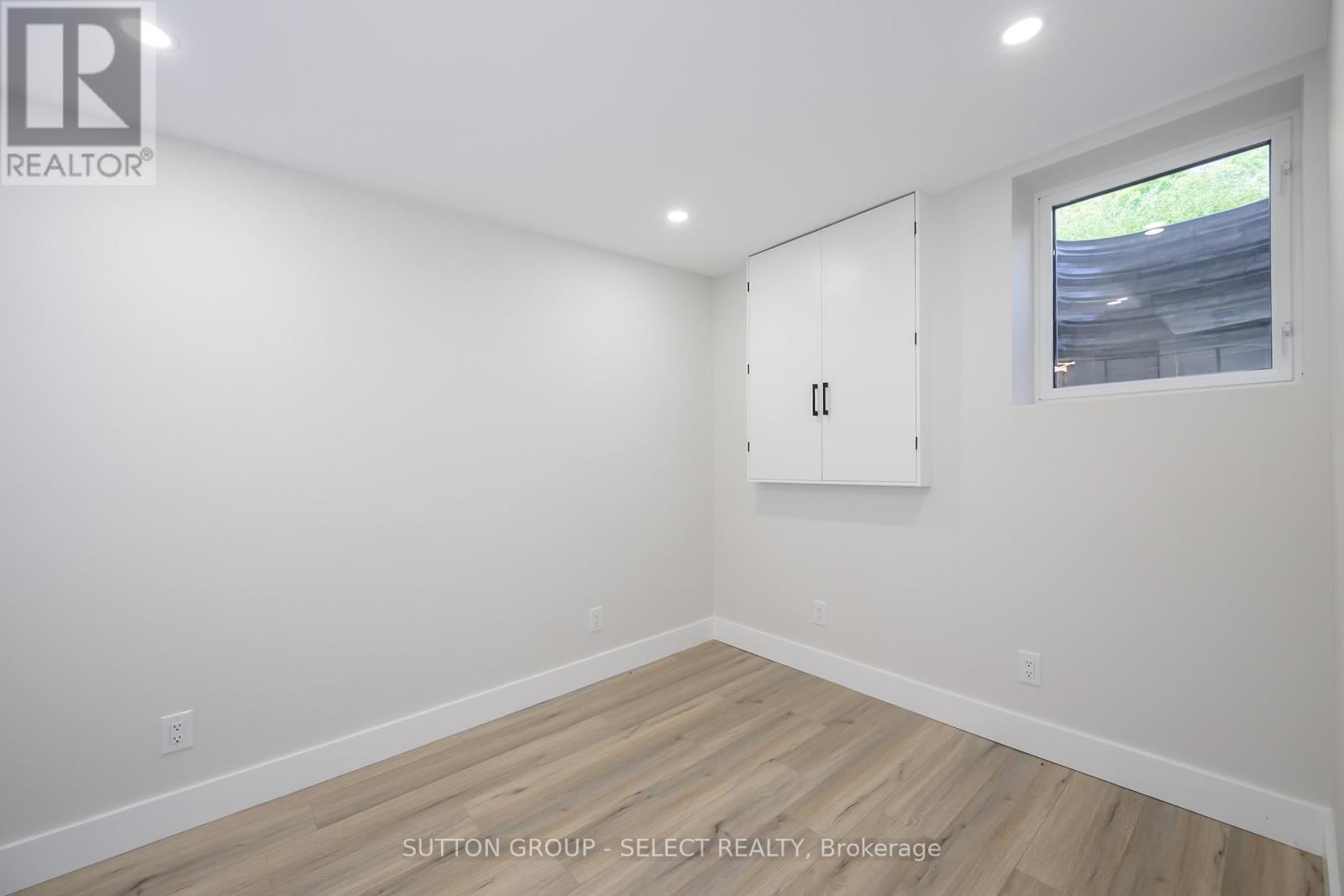 34 Ripley Road, London East, Ontario  N5V 3V1 - Photo 37 - X12468603