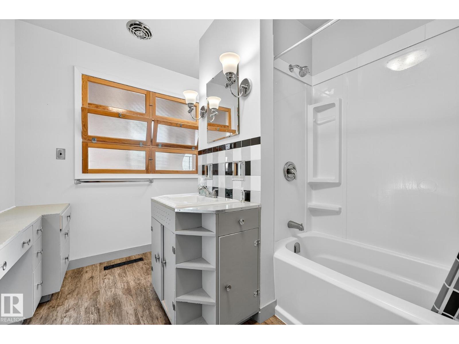 12119 102 St Nw, Edmonton, Alberta  T5G 2G8 - Photo 25 - E4462512