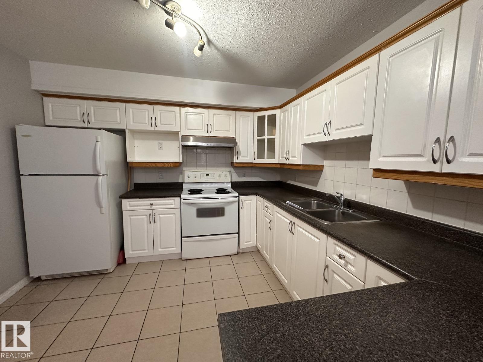 #2 2505 42 St Nw, Edmonton, Alberta  T6L 7G8 - Photo 2 - E4462513