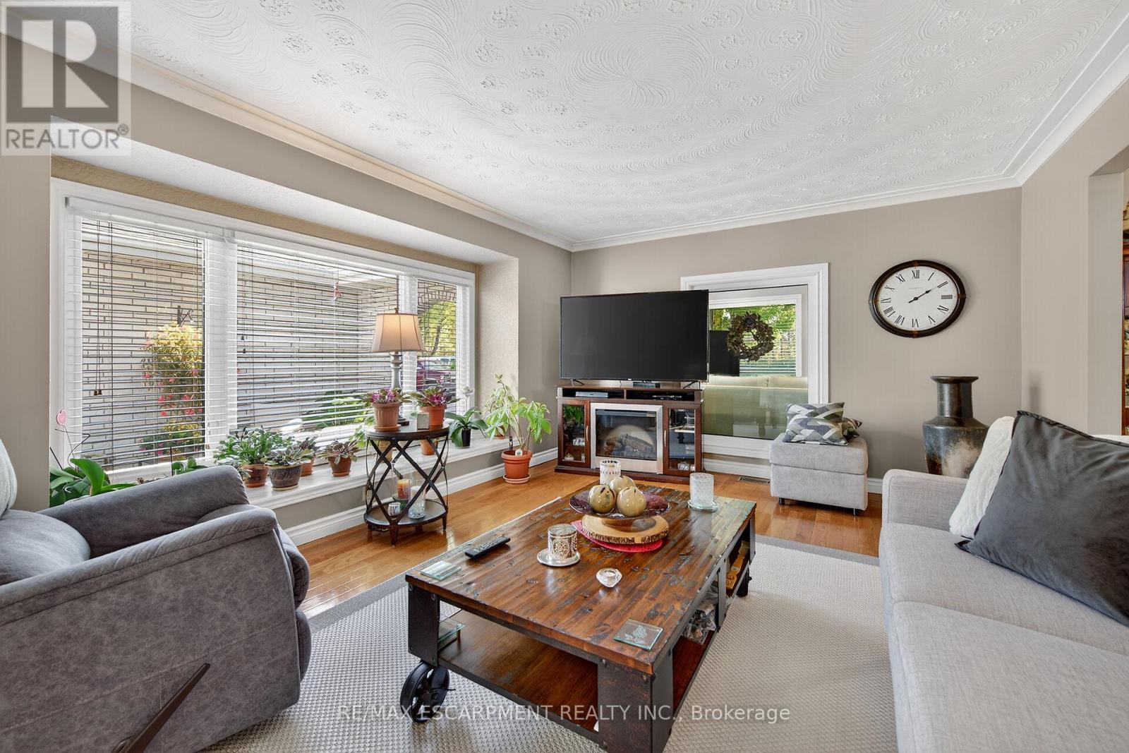 477 Lynden Road, Brantford, Ontario  N3T 5M1 - Photo 11 - X12468080