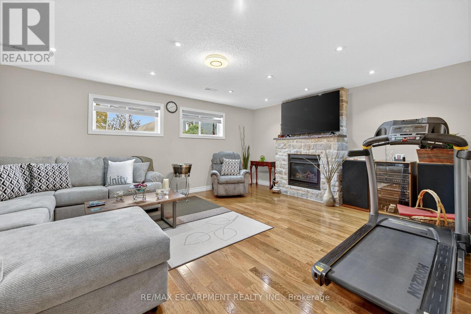 477 Lynden Road, Brantford, Ontario  N3T 5M1 - Photo 13 - X12468080