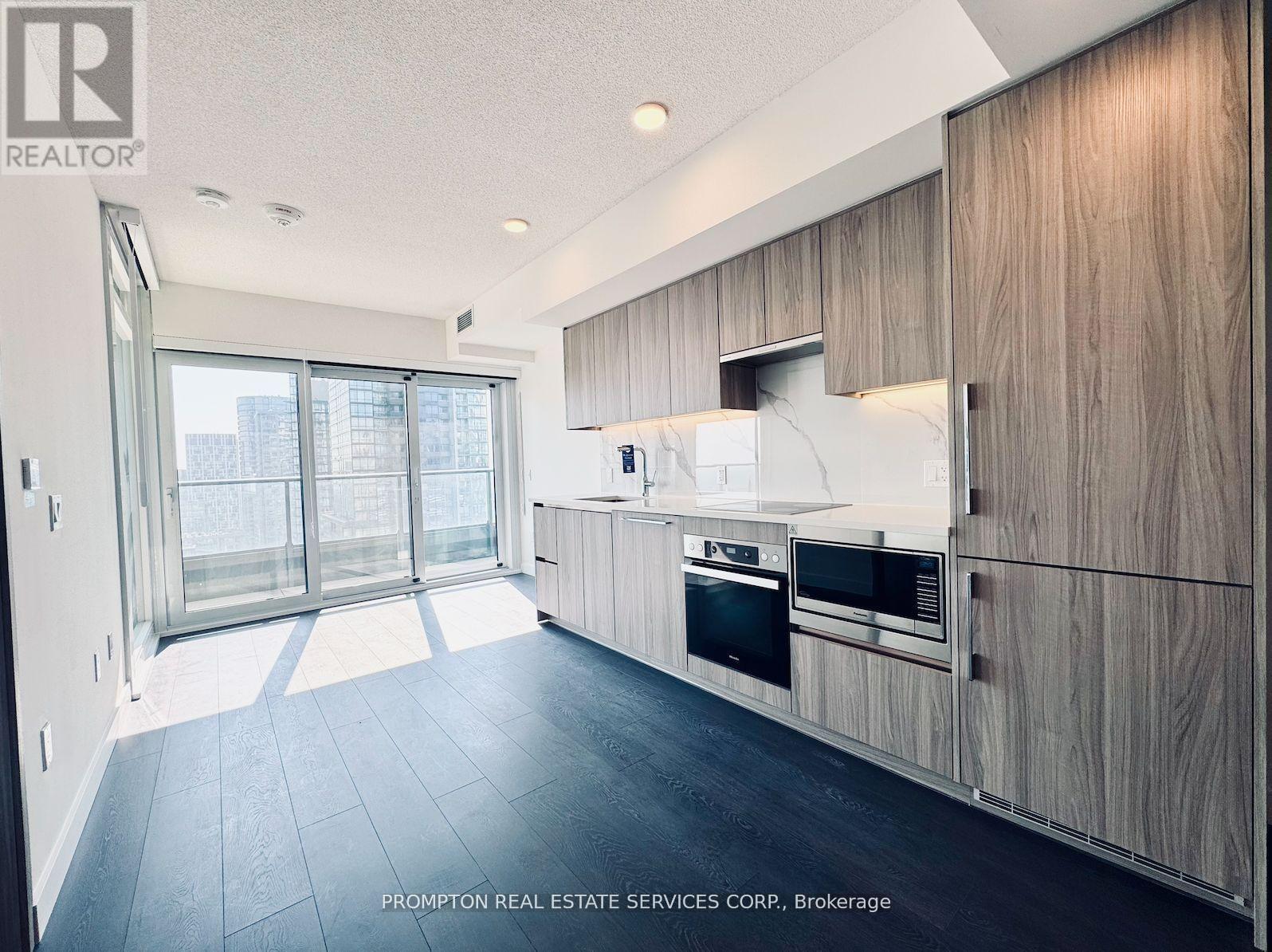 3201 - 3 Concord Cityplace Way, Toronto, Ontario  M5V 0X4 - Photo 3 - C12468496