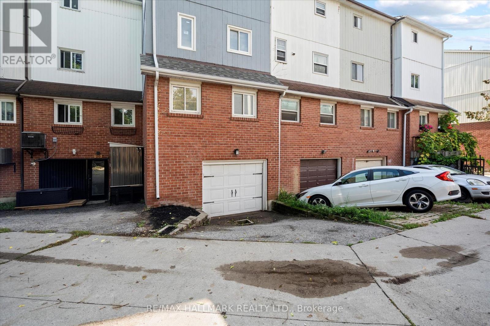 18 Sydenham Street, Toronto, Ontario  M5A 4H6 - Photo 45 - C12468535