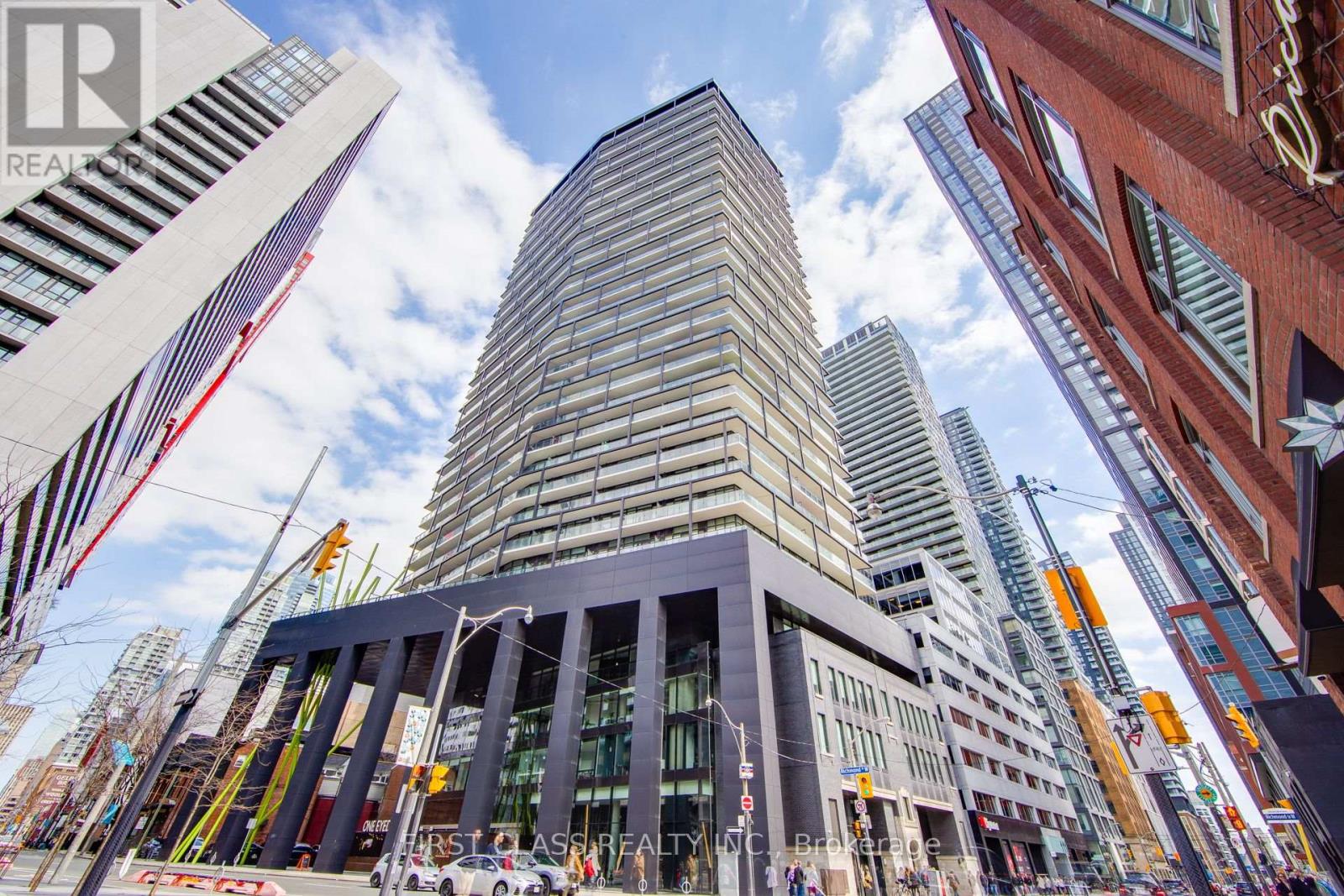 2713 - 125 PETER STREET, Toronto, Ontario