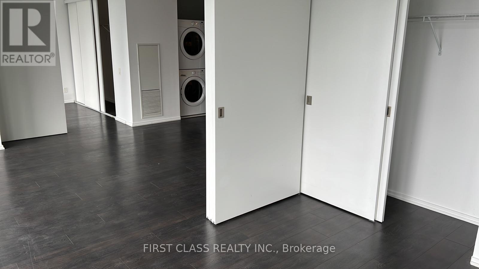 2713 - 125 Peter Street, Toronto, Ontario  M5V 2G9 - Photo 14 - C12468546