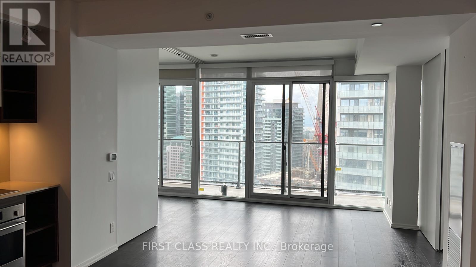 2713 - 125 Peter Street, Toronto, Ontario  M5V 2G9 - Photo 8 - C12468546