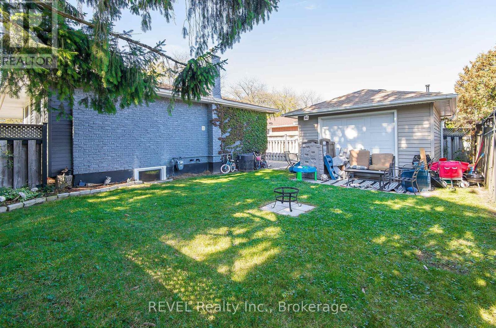2 Cherie Road, St. Catharines, Ontario  L2M 6J9 - Photo 38 - X12466054