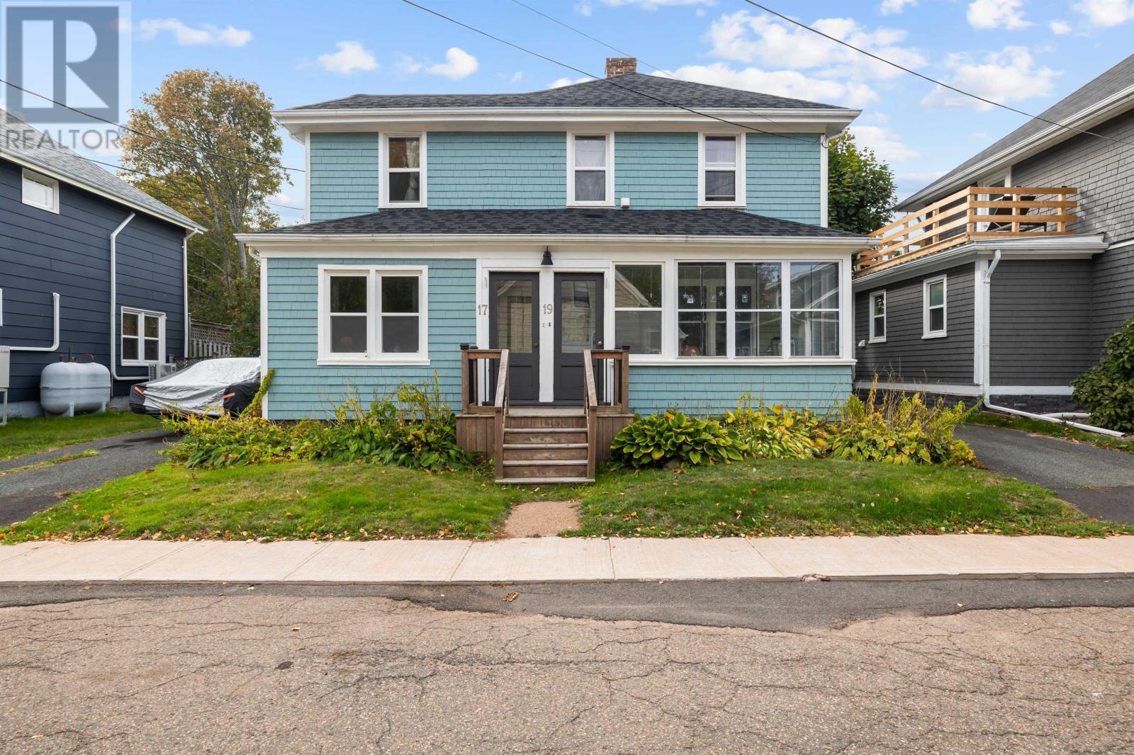 17 & 19 Felling Street, Charlottetown, Prince Edward Island  C1A 5E8 - Photo 6 - 202526096