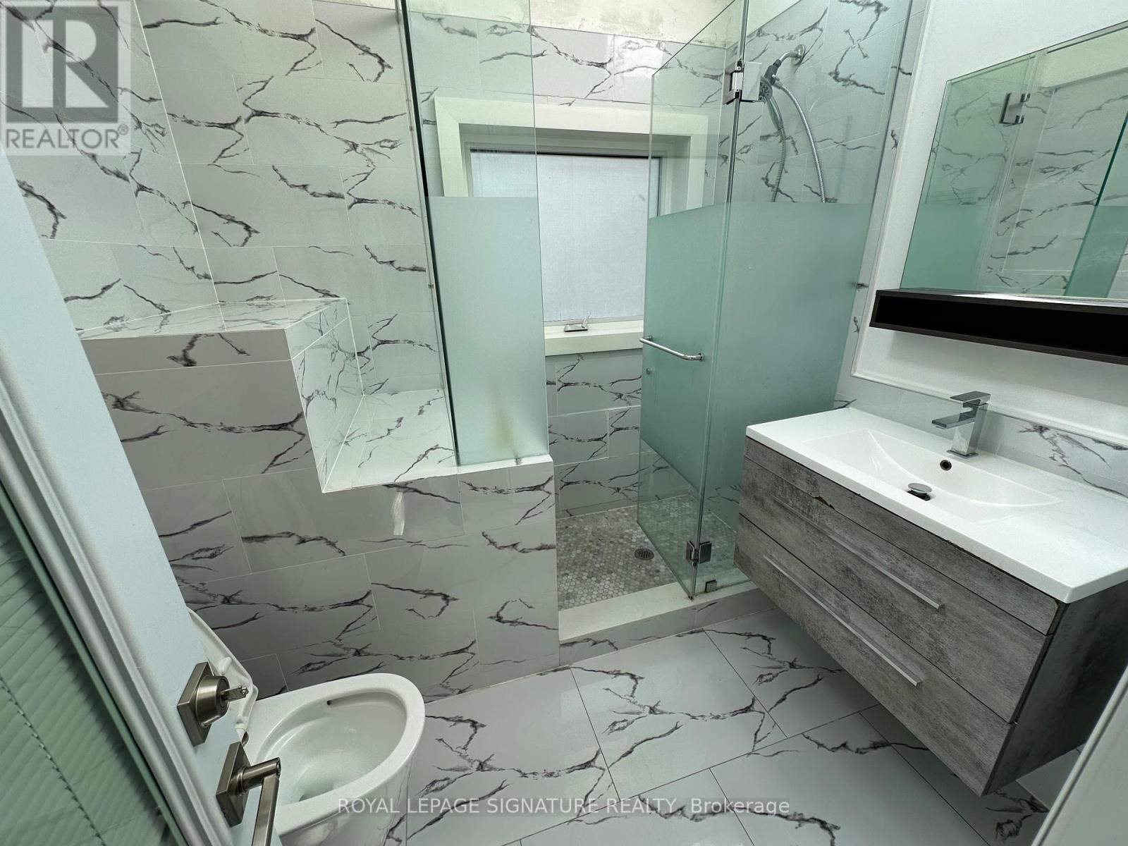 Main - 136 Wye Valley Road, Toronto, Ontario  M1P 2B1 - Photo 15 - E12468478