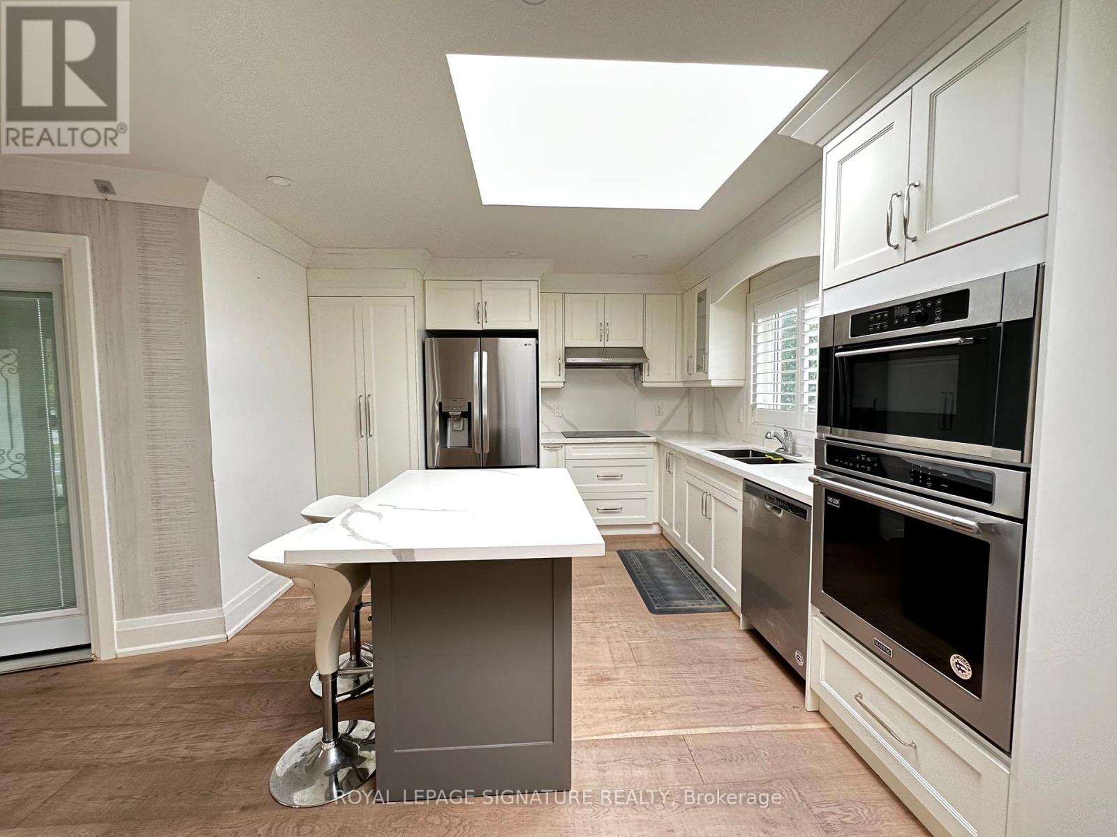 Main - 136 Wye Valley Road, Toronto, Ontario  M1P 2B1 - Photo 4 - E12468478