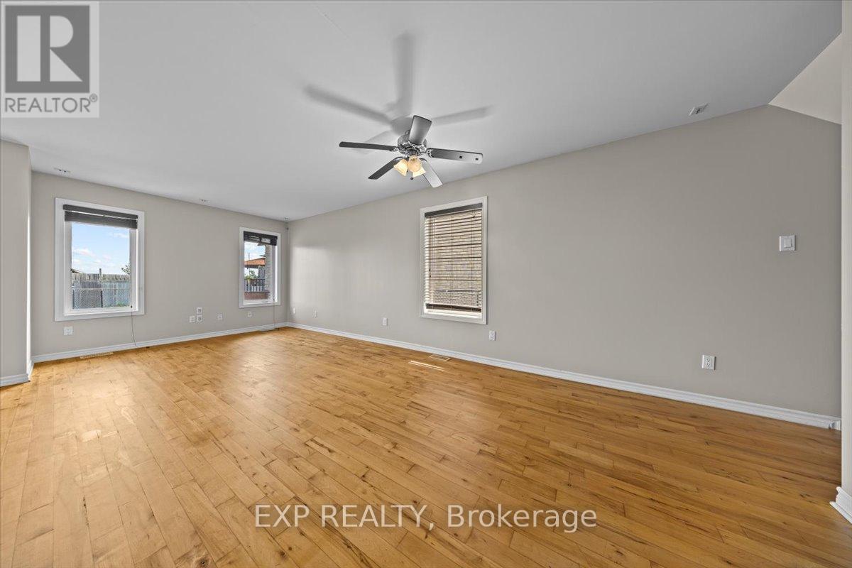 12 John Findlay Terrace, Arnprior, Ontario  K7S 3Z3 - Photo 15 - X12345136