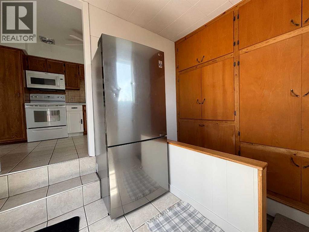 307 Centre Avenue, Coutts, Alberta  T0K 0N0 - Photo 15 - A2246723