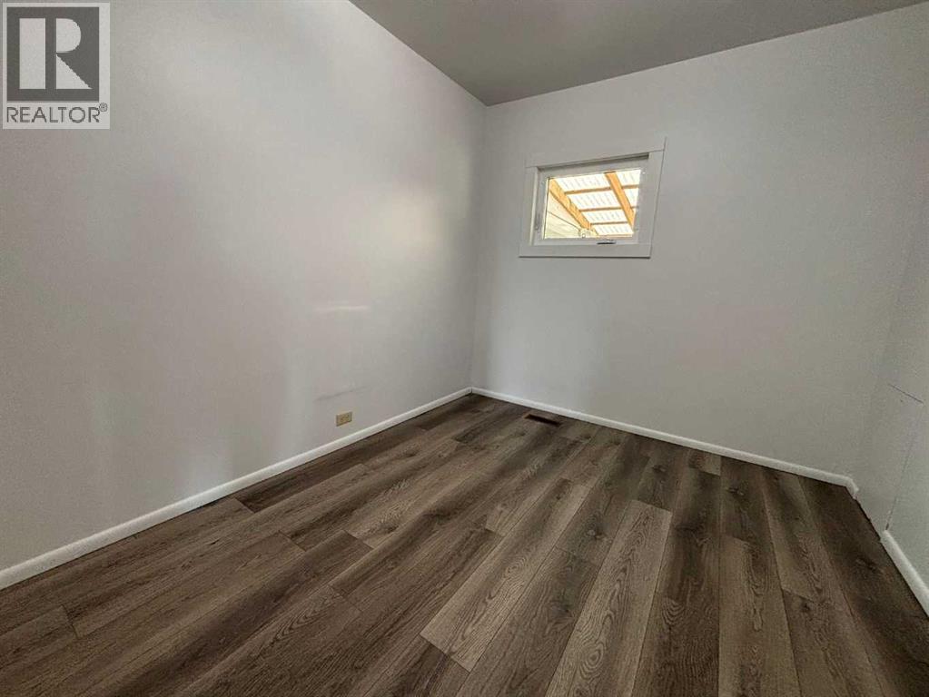 307 Centre Avenue, Coutts, Alberta  T0K 0N0 - Photo 11 - A2246723