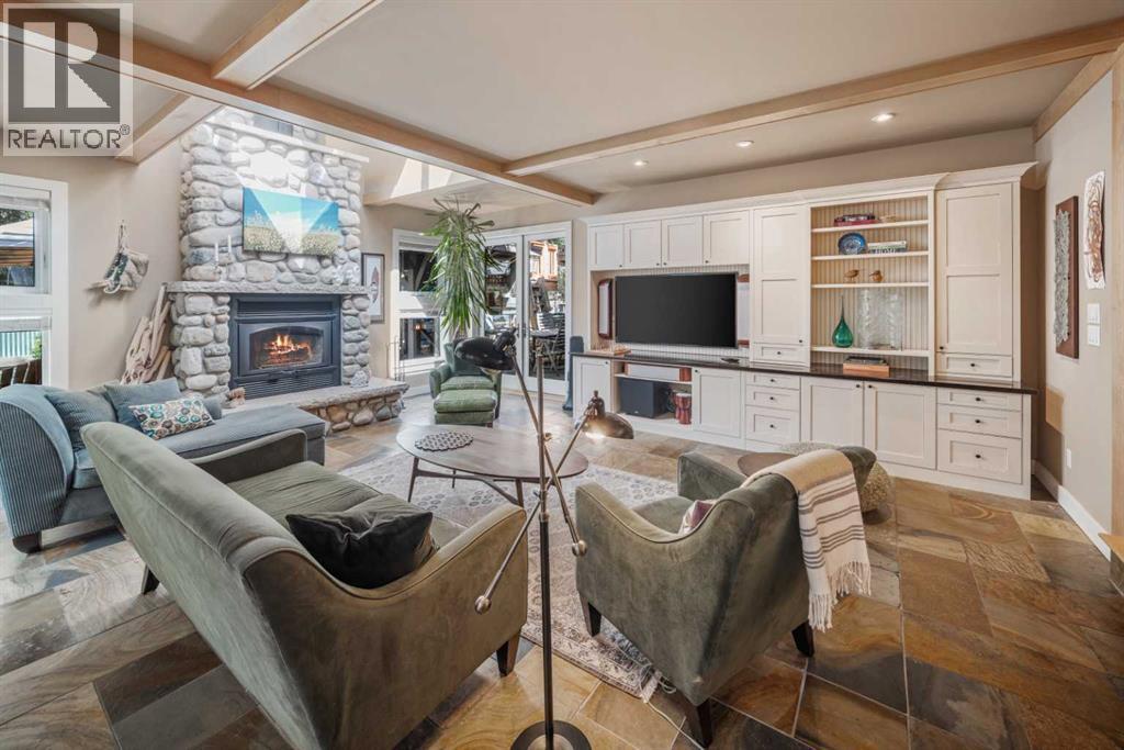 140 Rundle Crescent, Canmore, Alberta  T1W 2L6 - Photo 3 - A2237056